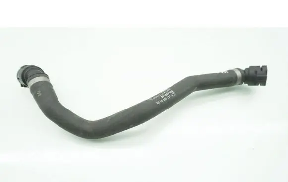 Mercedes-Benz GLA H247 Engine coolant pipe/hose A2475010158