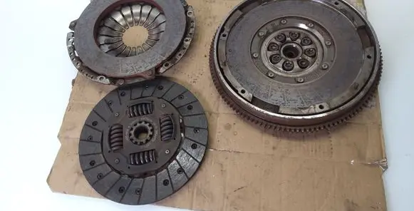 Subaru Legacy Clutch set kit 30100AA970 201878004162 063082000433