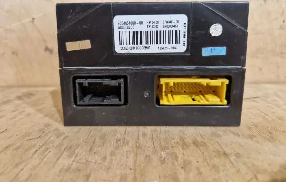 Citroen C4 Grand Picasso Climate control unit 9654654880 A83008200