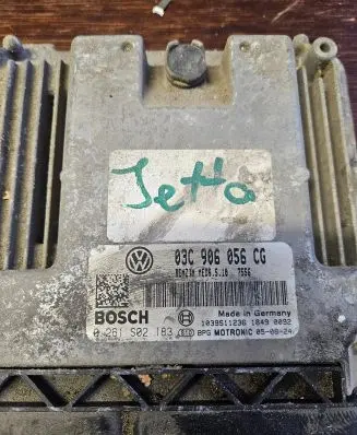 Volkswagen Jetta V Engine control unit/module 03C906056CG 1039S11236 0261S02183