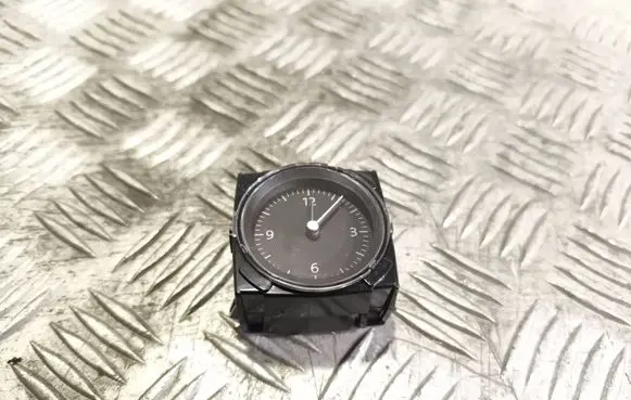 Volkswagen PASSAT B8 Clock 3G0919204C 25700001 1916510718