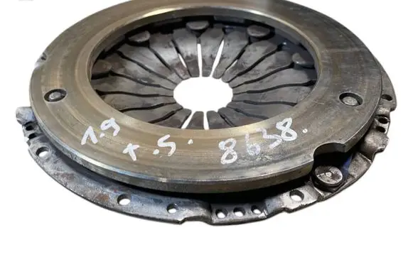 Volkswagen Transporter - Caravelle T5 Pressure plate 702457