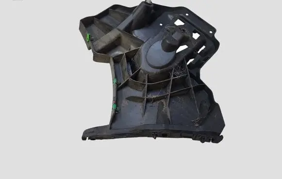 Volvo V40 Rear bumper mounting bracket 31395103