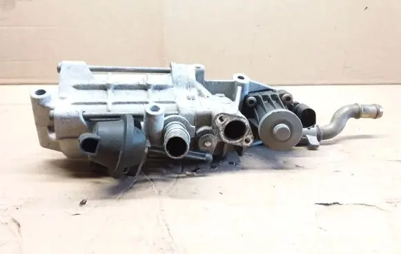 Jaguar XF X250 EGR valve 701881050