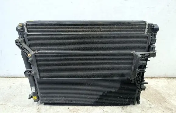 Maserati Levante Radiator set 16478746