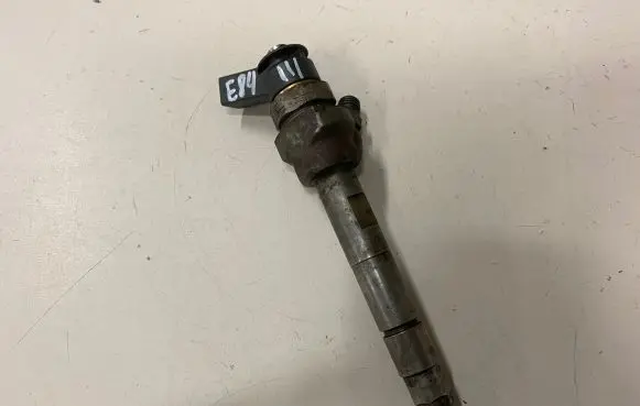 BMW X1 E84 Fuel injector 7798446
