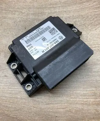 Volkswagen PASSAT B7 Hand brake control module 3AA907801H 18491001A