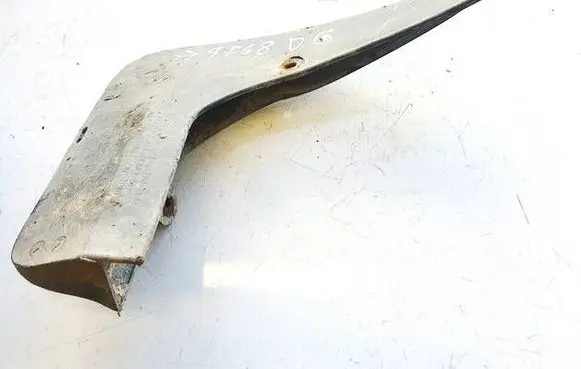 Toyota Avensis T220 Rear mudguard 
