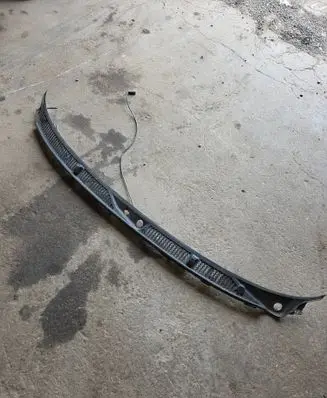 Audi A8 S8 D2 4D Wiper trim 4D1805097B
