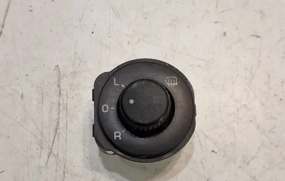 Skoda Fabia Mk2 (5J) Wing mirror switch 5J1959565