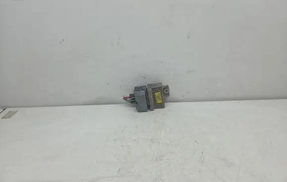 Renault Megane III Glow plug pre-heat relay 8200859243