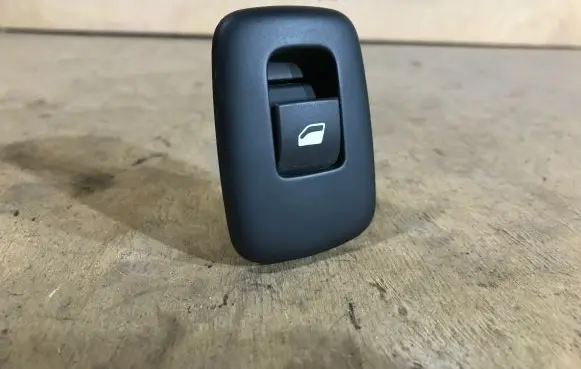 Peugeot 508 Electric window control switch 98026412ZD 28340832