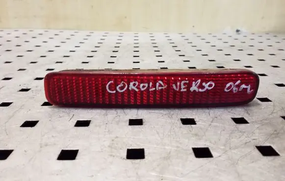 Toyota Corolla Verso E121 Rear tail light reflector E43020003
