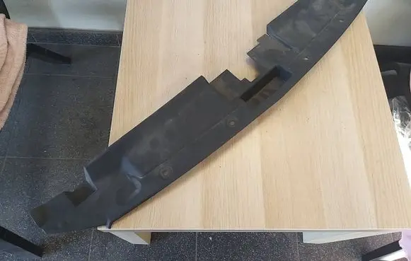 Seat Leon (5F) Top upper radiator support slam panel 5F0853655B