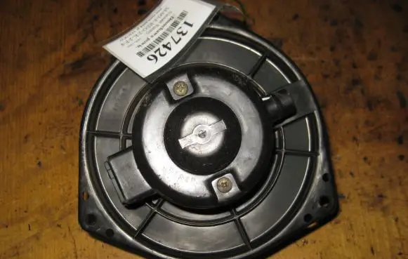 Nissan Sunny Heater fan/blower