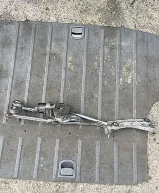 BMW 5 E39 Wiper motor 8360603