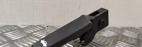 Opel Zafira C Engine bonnet (hood) release handle