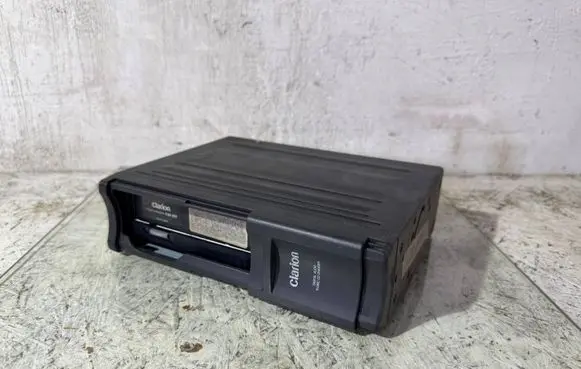 Peugeot 607 CD/DVD changer 9636561780 286932302 PU2293B