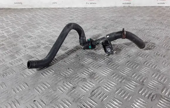 Toyota RAV 4 (XA50) Engine coolant pipe/hose