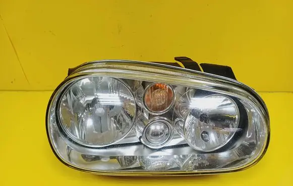 Volkswagen Golf IV Headlight/headlamp 1J1941018B