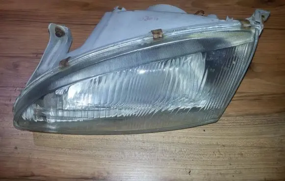 Hyundai Elantra Headlight/headlamp