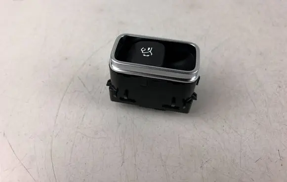 Mercedes-Benz EQA Tailgate opening switch A1678205702