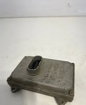 Mercedes-Benz CLS C219 Headlight ballast module Xenon A0038205826 5DF00870402 131998