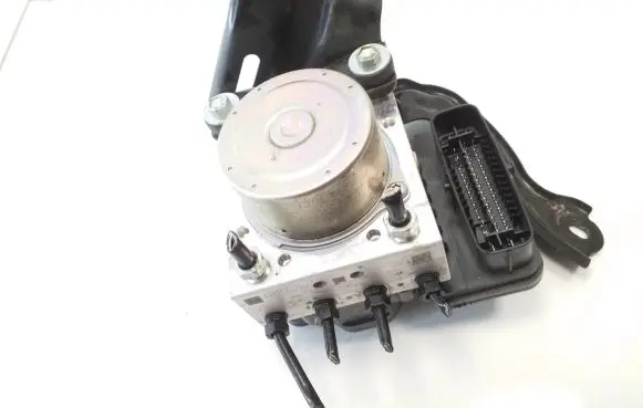 Toyota RAV 4 (XA50) ABS Pump 4451042201 8954142B80