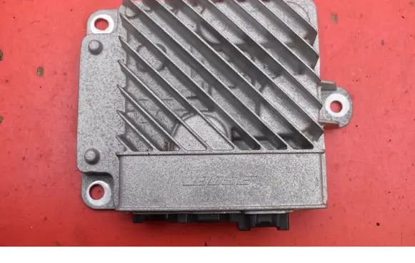 Mazda MX-5 NA Miata Sound amplifier N24366A20A