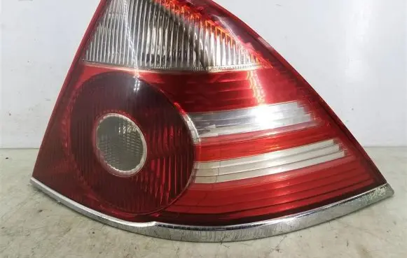 Ford Mondeo Mk III Rear/tail lights