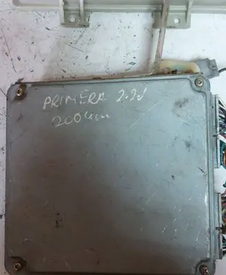 Nissan Primera Engine control unit/module 2758001363