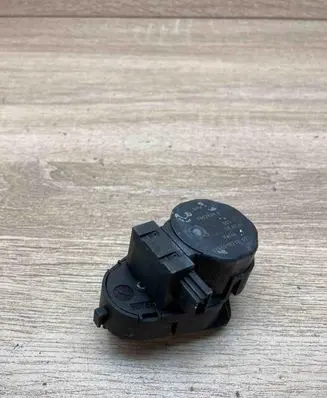 BMW 5 E39 Air flap motor/actuator 6902694