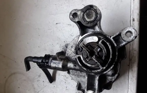 Ford Galaxy Vacuum pump