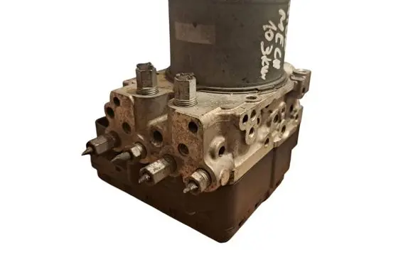 Mazda 6 ABS Pump GAM7437A0 1338004451