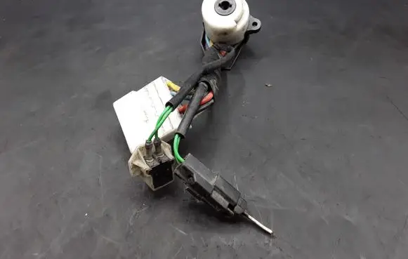 Toyota Carina T210 Ignition lock contact 8445005020