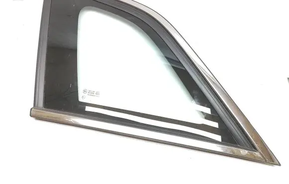 Opel Antara Rear side window 43R000083 DOT736AS2M32 1004138