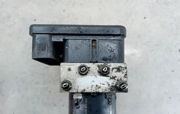 Volkswagen Touran I ABS Pump 
