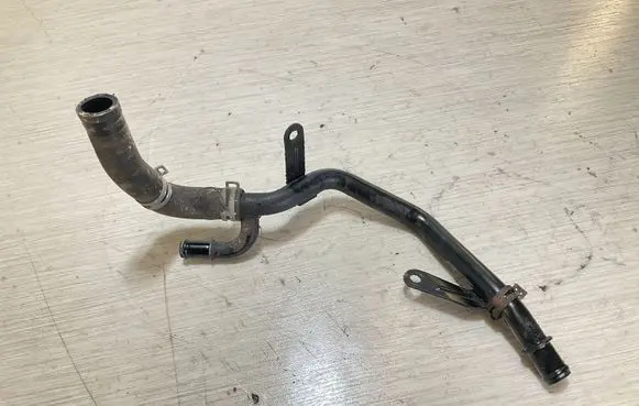 Audi A3 S3 8P Engine coolant pipe/hose 03C121070B