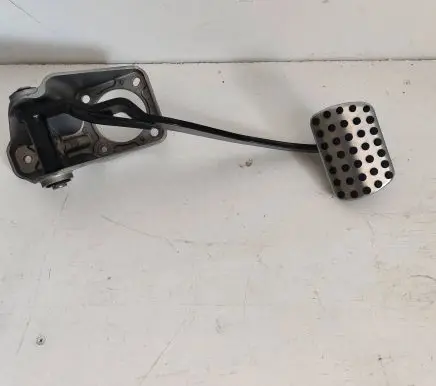 Mercedes-Benz R W251 Brake pedal A2512902001 PP251290027 091460102