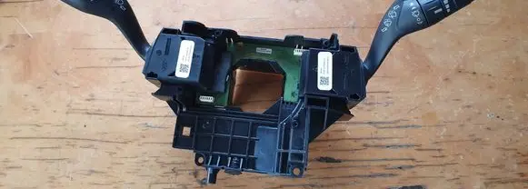 Ford Focus Indicator stalk BV6T13N064AH AV6T13335AD