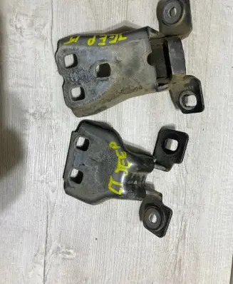 Jeep Grand Cherokee (WK) Rear door hinge set 5530112BAA