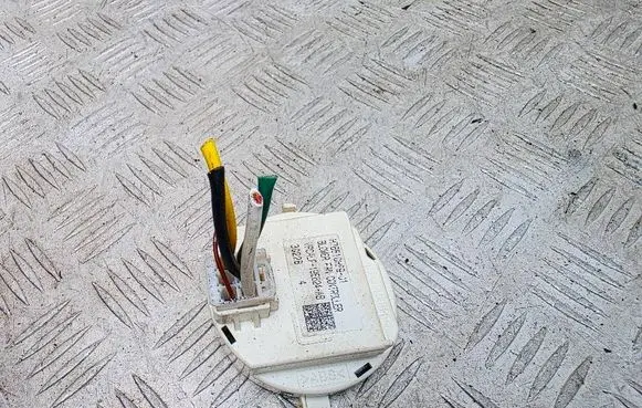 Mazda 6 Heater blower motor/fan resistor H7651GHP901 H7651GHP9