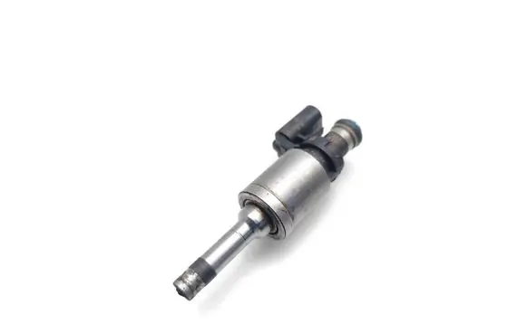 Ford Focus Fuel injector CM5G-9F593-FA
