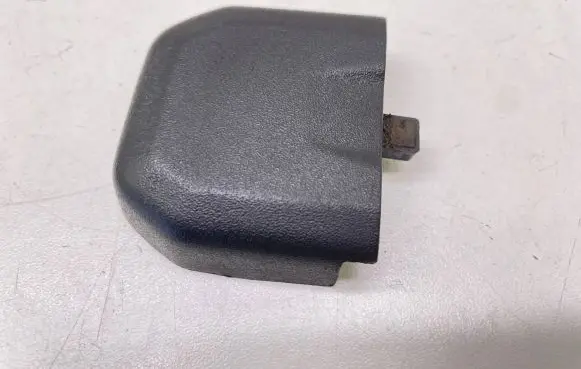 Volvo XC60 Front driver seat rail trim 8618808