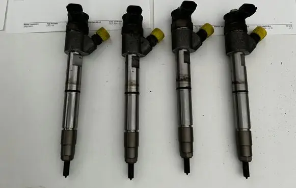 KIA Sportage Fuel injector 338002A800