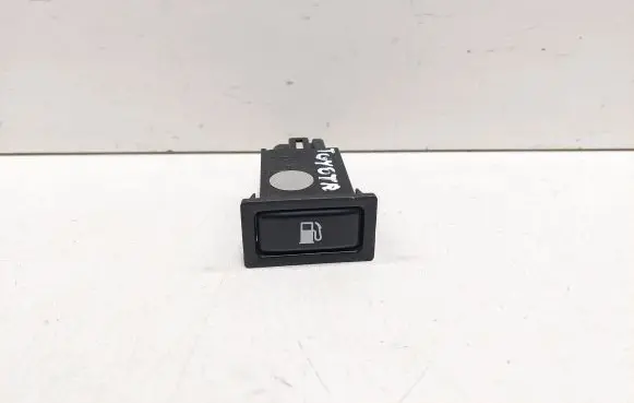 Toyota Avensis T250 Fuel tank opening switch 156795