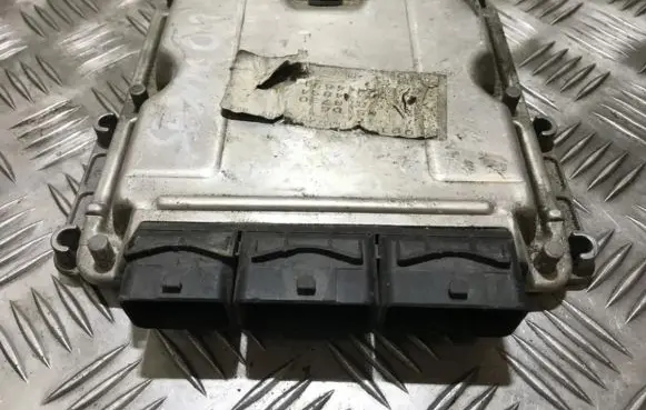 Renault Scenic I Engine control unit/module hom8200039569 8200039569