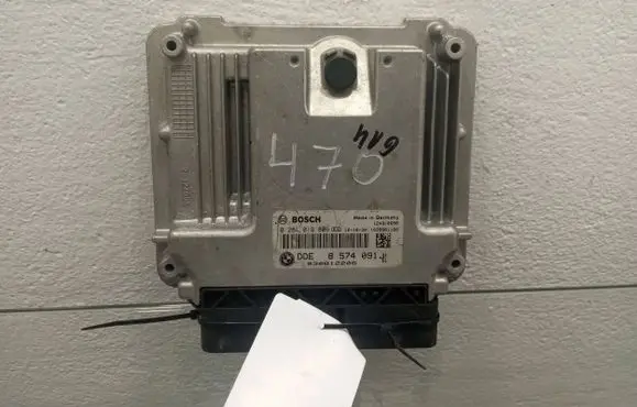 BMW 5 F10 F11 Engine control unit/module 8574091 0281019806 030812206