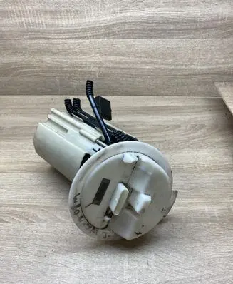 Mercedes-Benz C W204 In-tank fuel pump A2044702294