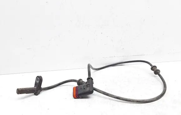 Mercedes-Benz E W212 ABS rear brake sensor A2125402117 A0395452928